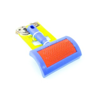 20-27-9 CADO PET KÜÇÜK BOY PLASTİK TARAK (8*12 CM) (12)